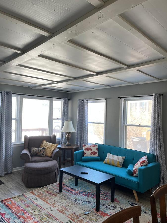 Rustic 2 Bedroom Boho Apartment Laramie Exterior foto